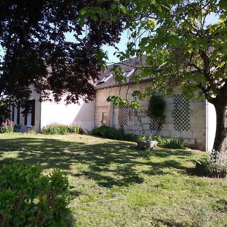 Les Hautes Mougonnières Neuil Esterno foto